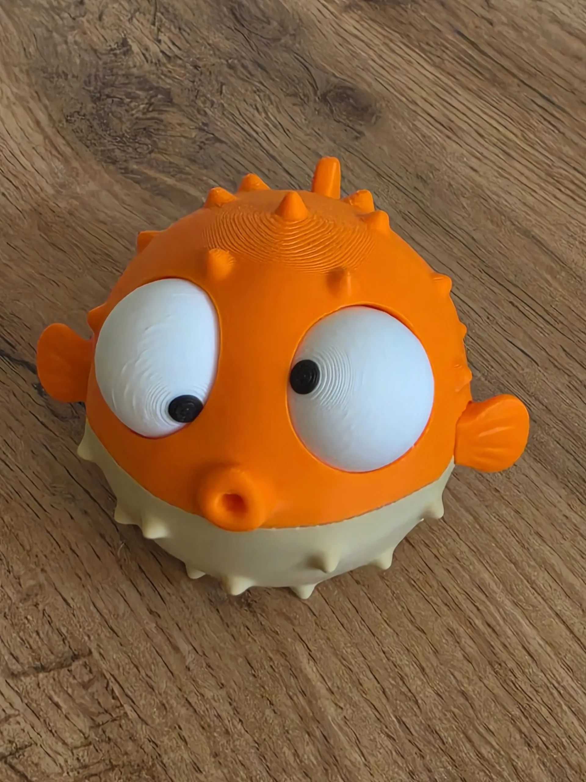 3D nyomtatott dülledt szemű gömbhal figura - Image 3