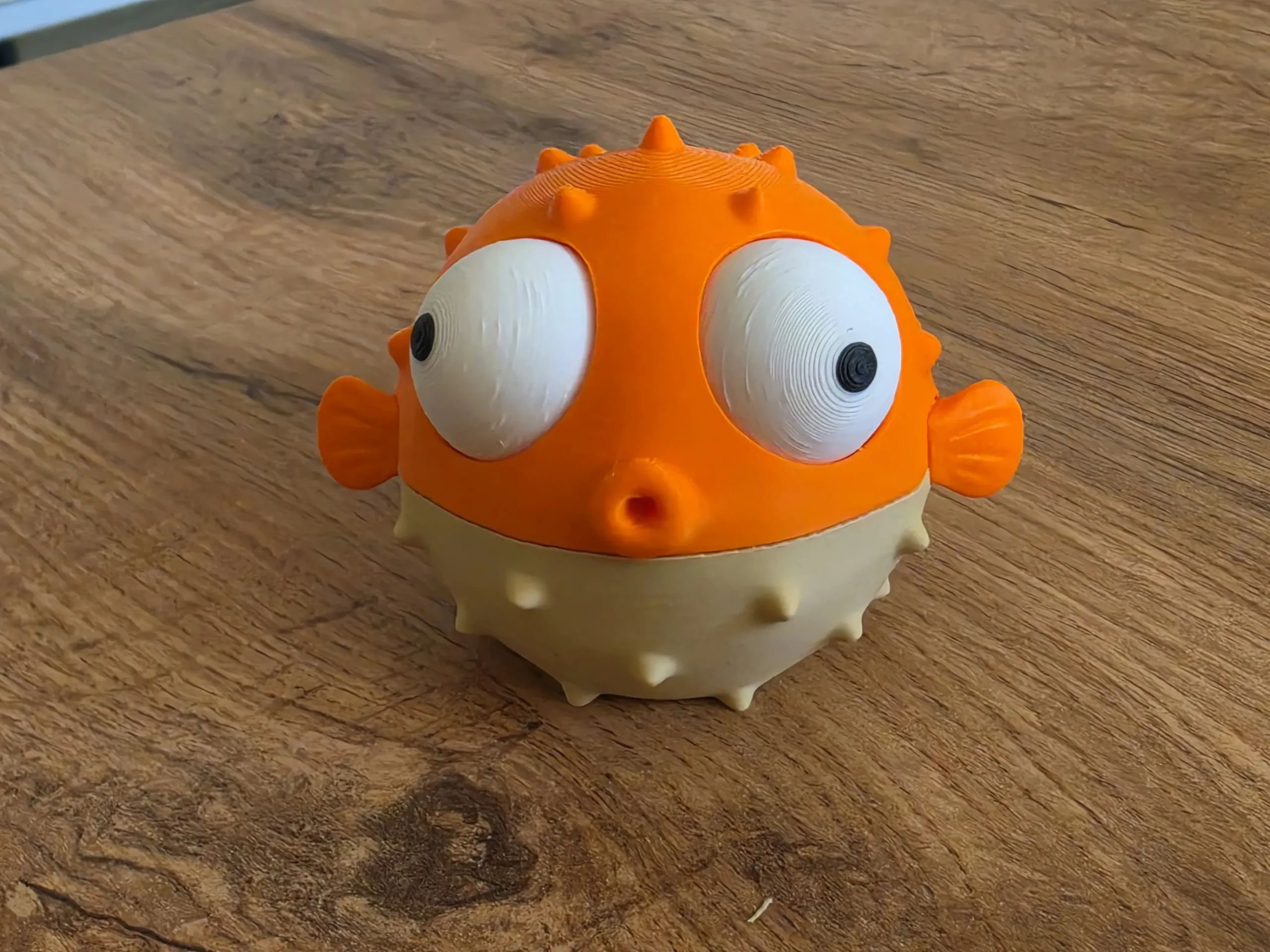 3D nyomtatott dülledt szemű gömbhal figura - Image 4